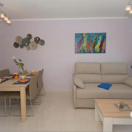Apartam3n1o Maravillos0 Con Vistas Al Mar Topacio I Apartman